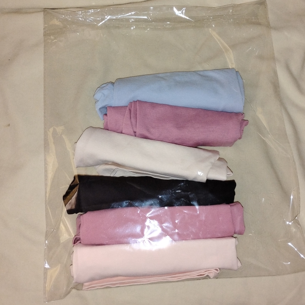 6 Hanes Boy Shorts